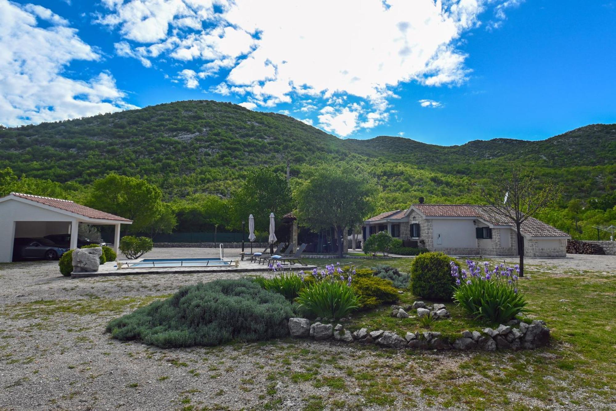 Villa Silentio, Complete Privacy Near Makarska Podgora Bagian luar foto